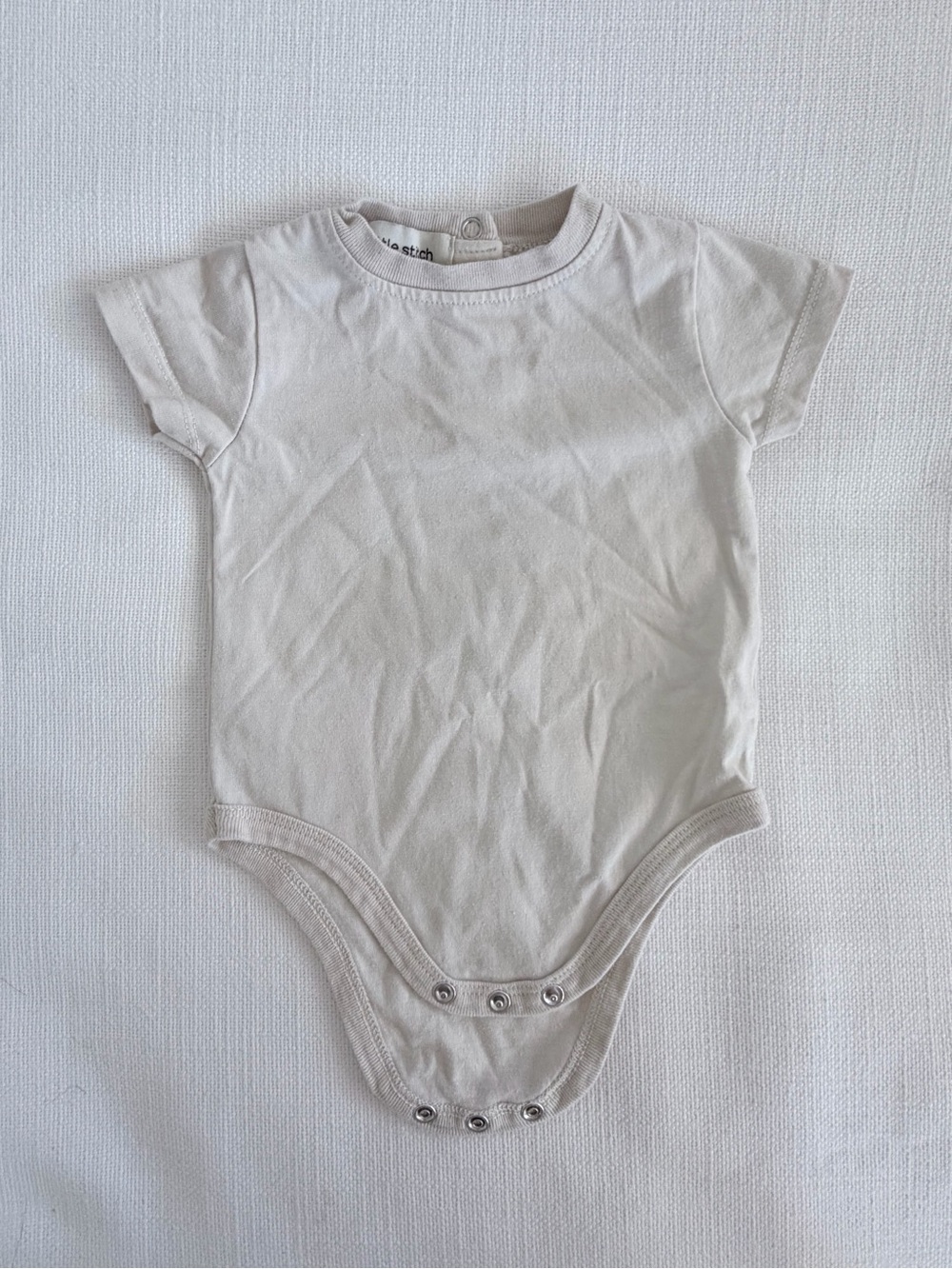 Classic Short-Sleeve Baby Bodysuit in Light Beige